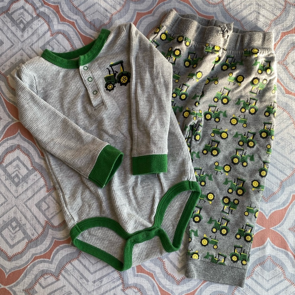 Infant John Deere Tractors Long Sleeve Bodyshirt & Sweatpants Set